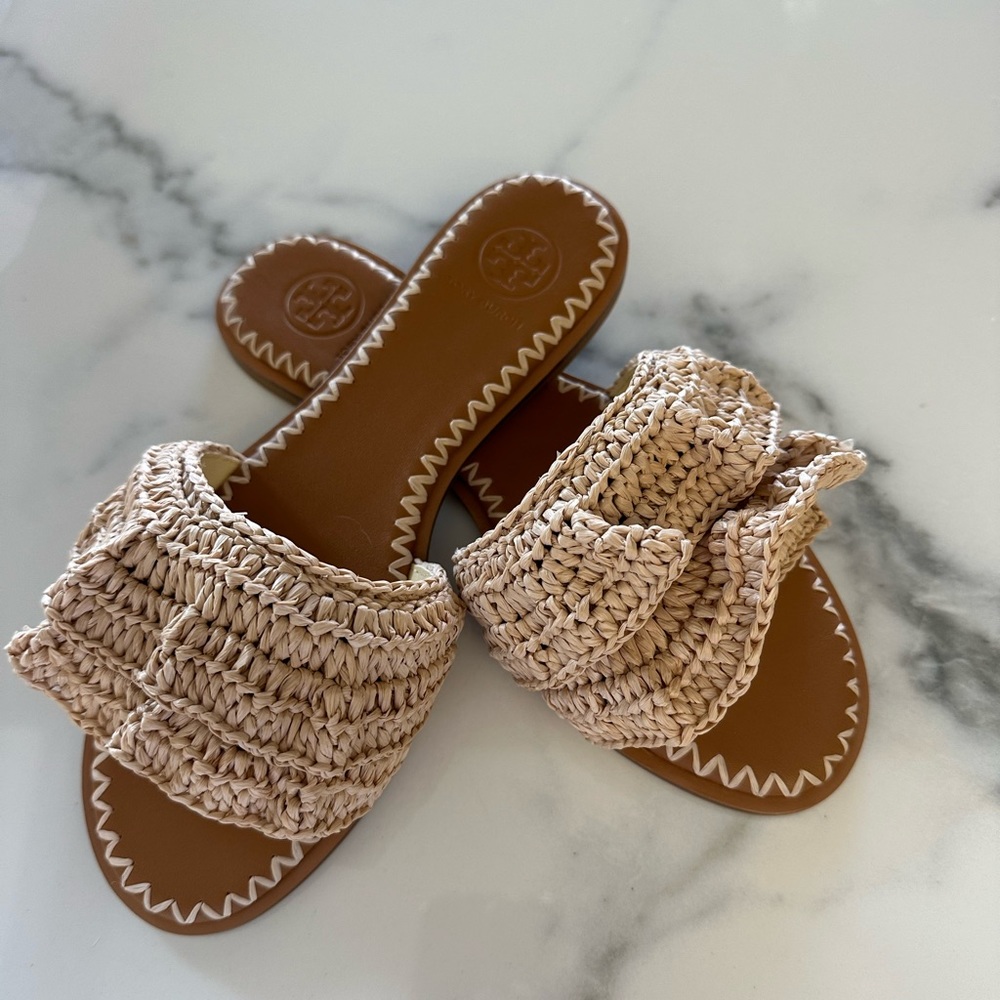 Tory Burch Ruffled Raffia Slides Size 7